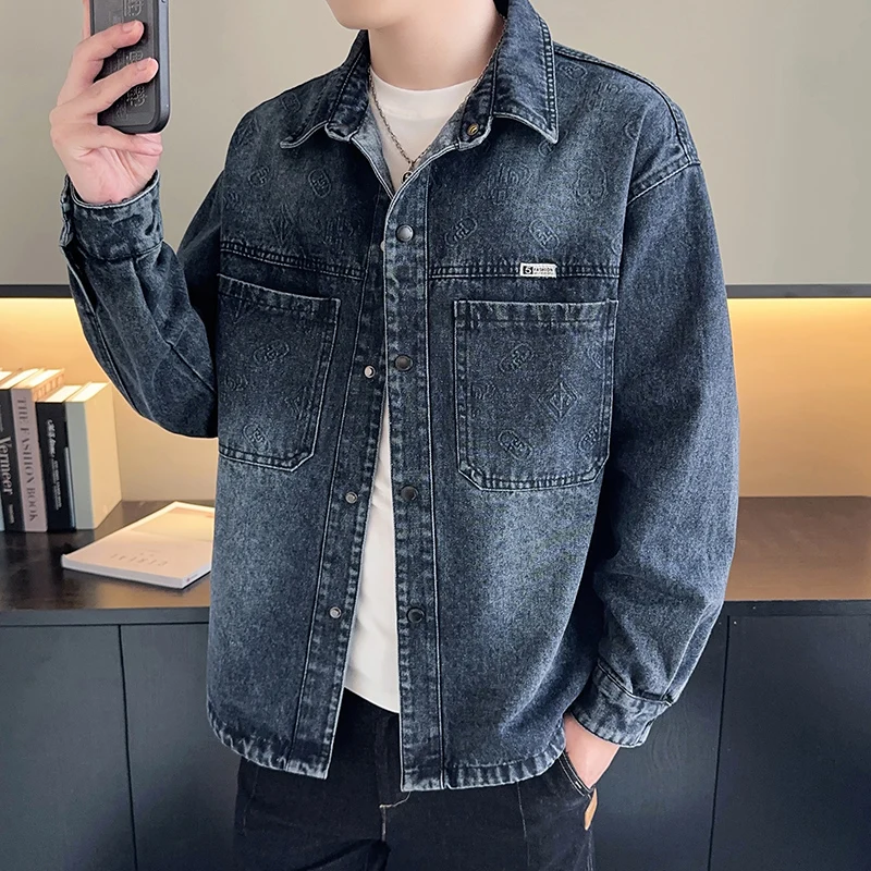 High-quality men's fashionable, stylish, casual, trendy business-style denim shirt and youth-oriented denim jacket coat