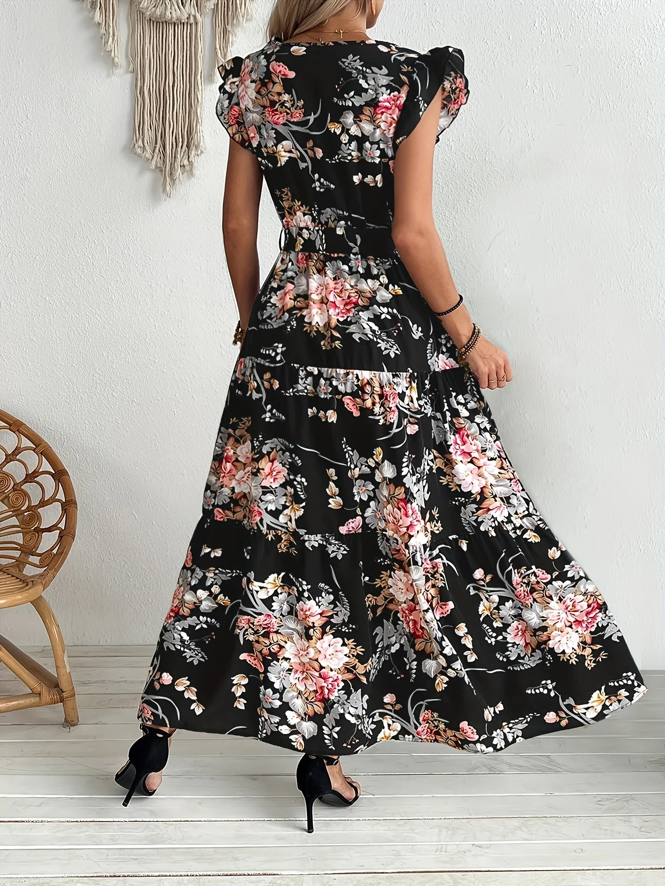 Elegant Digital Print Maxi Dress Vivid Floral Pattern for Vacation Resort Special Evenings - Image 4